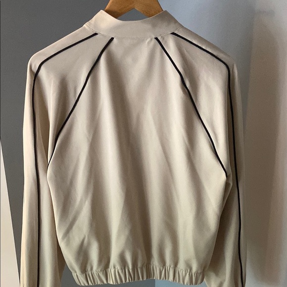 Zara Cream and Black Bomber Jacket with Sporty Design - Picture 3 of 4